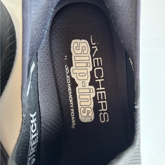 Skechers Black Slip-On Sneakers with Knit Mesh Upper - Picture 4 of 11